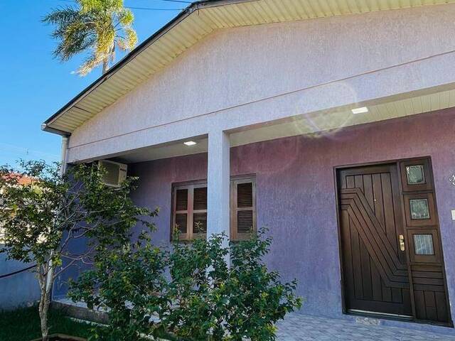 Casa para Venda em Esteio - 3