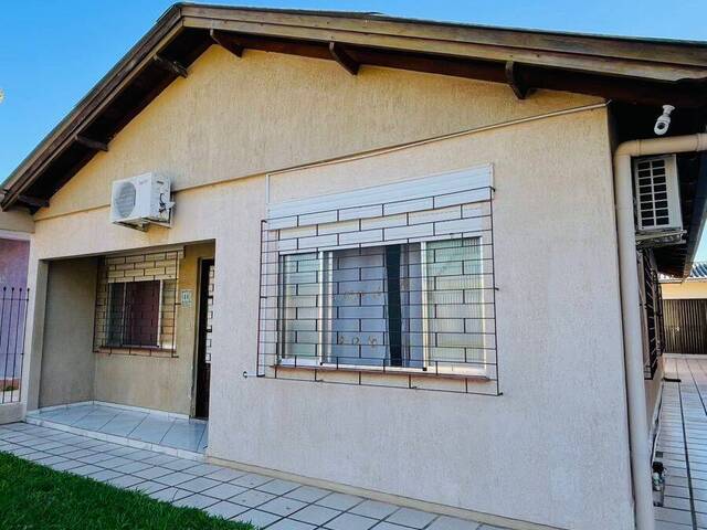 Casa para Venda em Esteio - 2