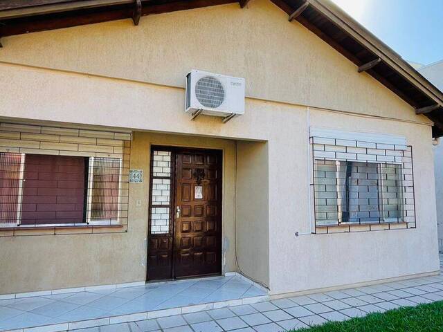 Casa para Venda em Esteio - 3