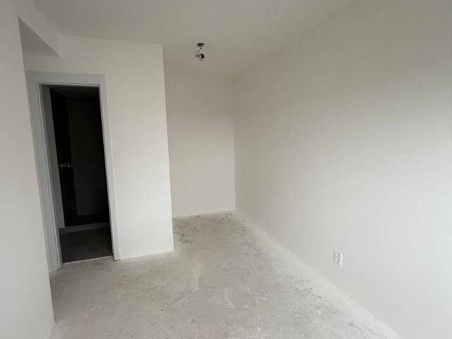 Apartamento para Venda em Canoas - 4